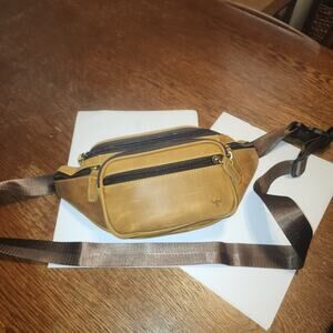 JAMES LEATHER CO NWT WANDERVAULT LEATHER FANNY PACK BAG